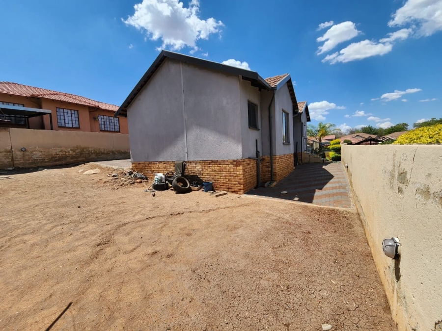 3 Bedroom Property for Sale in Tlhabane West North West